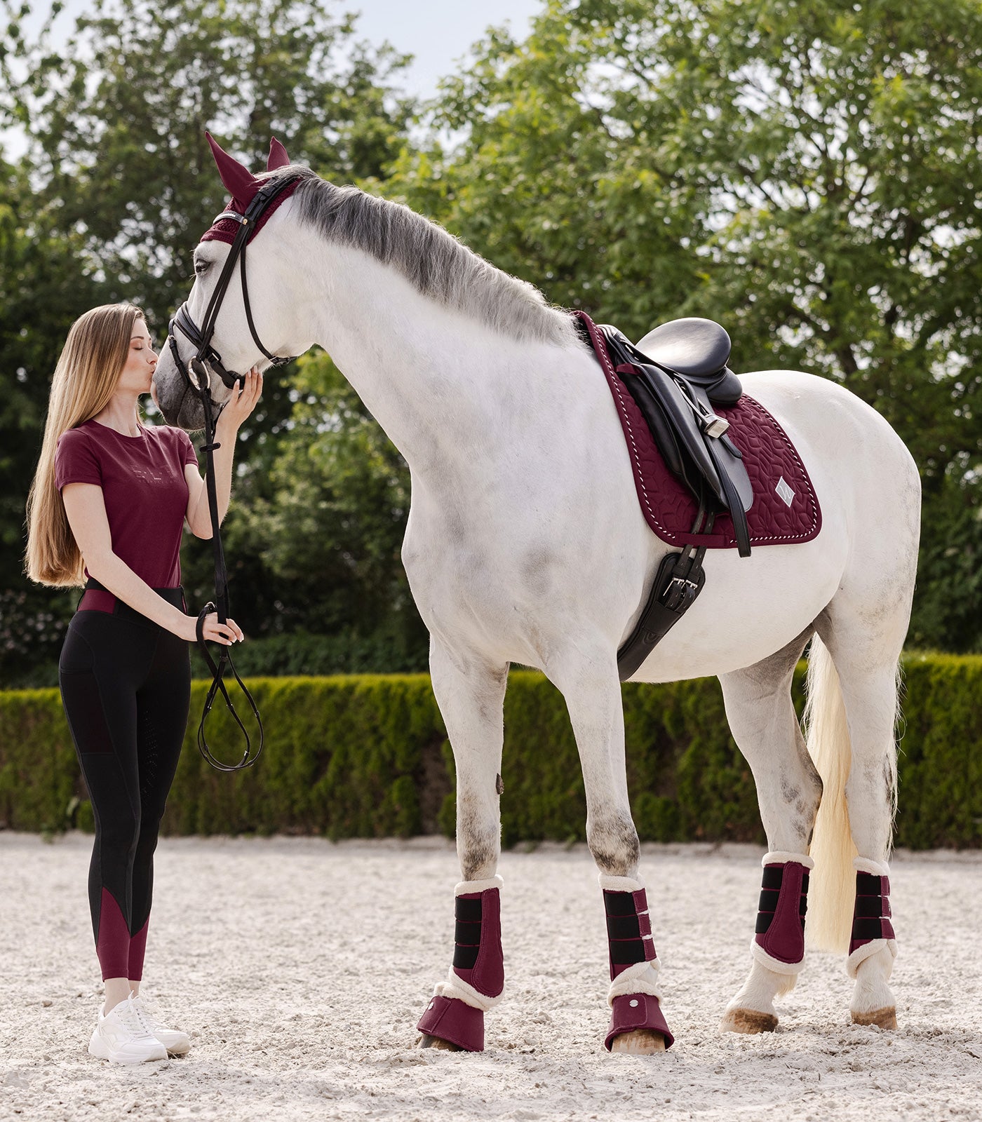 Waldhausen saddle pad Marseille, fløjl rød, D 4