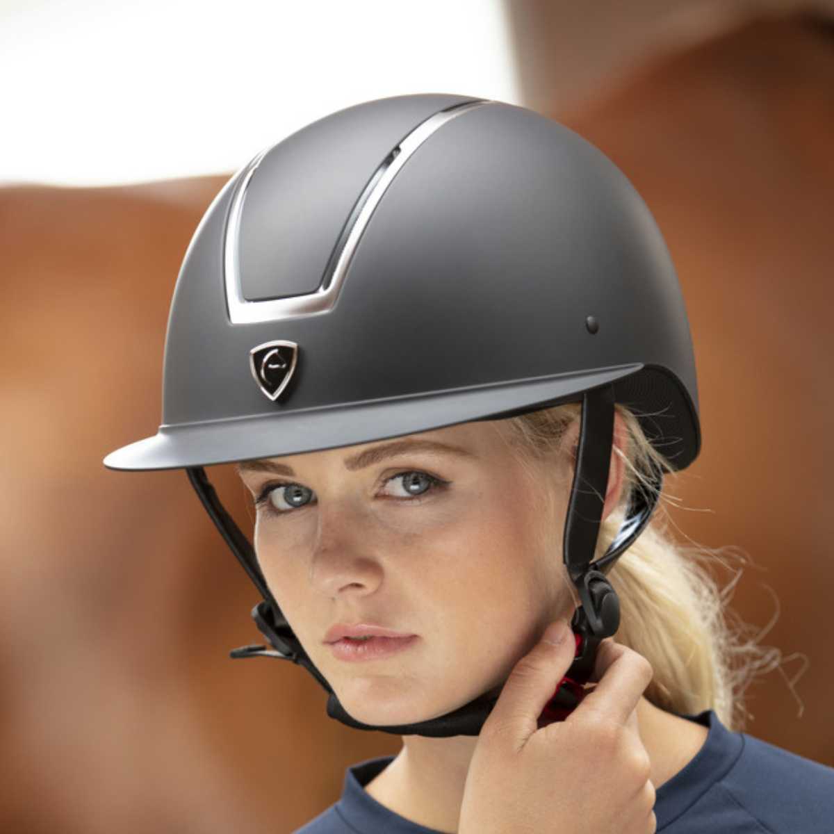 Equithème Glint ridehjelm, mat m/sølv 2