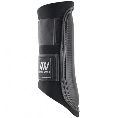 Woof Wear Club Brushing Gamacher 1
